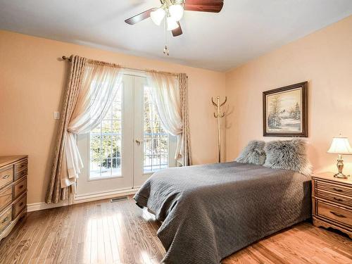 Chambre Ã Â coucher - 25 Rue Du Boisé, Lachute, QC - Indoor Photo Showing Bedroom