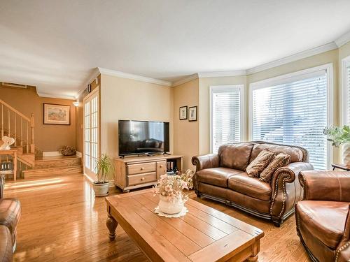 Salon - 25 Rue Du Boisé, Lachute, QC - Indoor Photo Showing Living Room