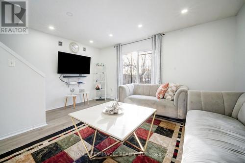 53 - 40 Imperial Road N, Guelph, ON - Indoor Photo Showing Living Room