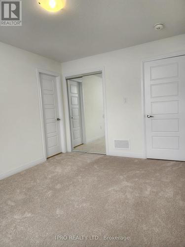 256 Velvet Way, Thorold, ON - Indoor Photo Showing Other Room