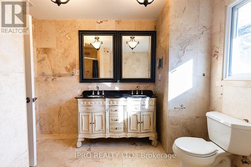 452 Southland Crescent, Oakville, ON - Indoor Photo Showing Bathroom