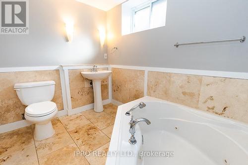 452 Southland Crescent, Oakville, ON - Indoor Photo Showing Bathroom