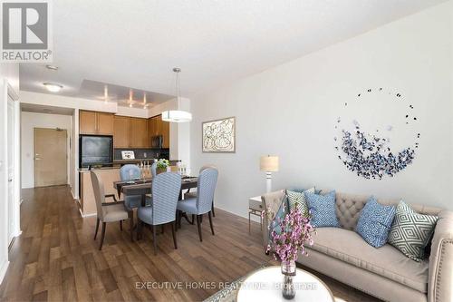 2108 - 220 Burnhamthorpe Road W, Mississauga, ON - Indoor