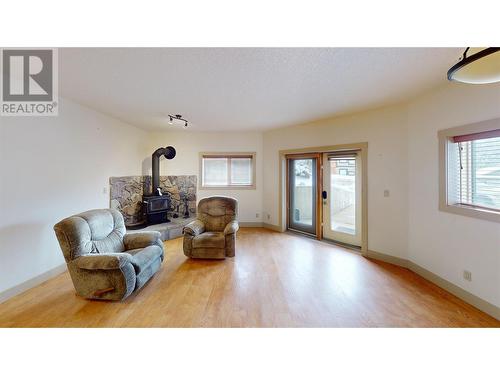 7307 Prospector Avenue Unit# 701, Radium Hot Springs, BC - Indoor Photo Showing Living Room