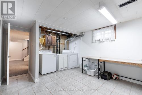 33 Manitoulin Drive, London, ON - Indoor Photo Showing Laundry Room