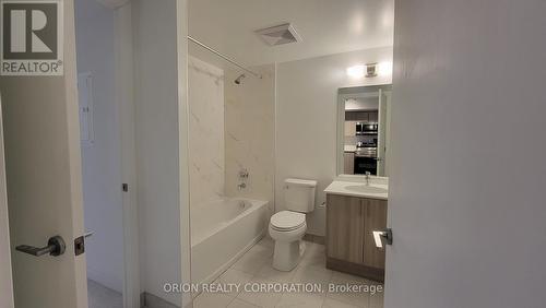 212 - 556 Marlee Avenue, Toronto, ON - Indoor Photo Showing Bathroom