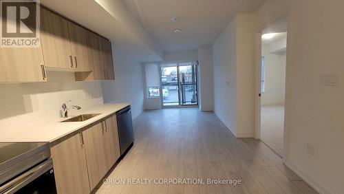 212 - 556 Marlee Avenue, Toronto, ON - Indoor Photo Showing Kitchen