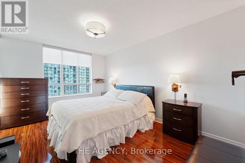 2012 - 335 Rathburn Road W, Mississauga, ON - Indoor Photo Showing Bedroom