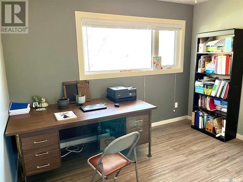 444 2Nd Street E, Shaunavon, SK - Indoor Photo Showing Office