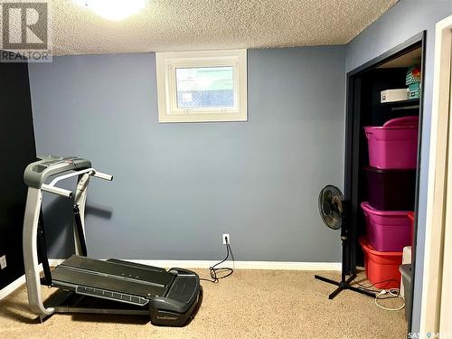 444 2Nd Street E, Shaunavon, SK - Indoor Photo Showing Gym Room