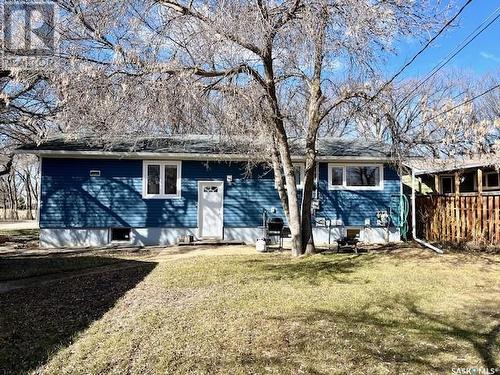 444 2Nd Street E, Shaunavon, SK - Outdoor