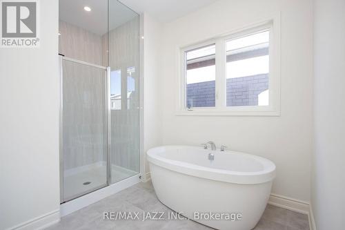 2217 Crystal Drive, Oshawa (Kedron), ON - Indoor Photo Showing Bathroom