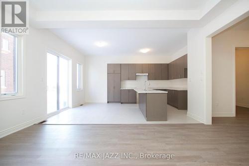 2217 Crystal Drive, Oshawa (Kedron), ON - Indoor Photo Showing Kitchen