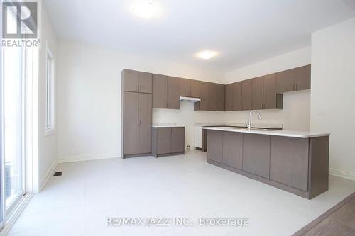 2217 Crystal Drive, Oshawa (Kedron), ON - Indoor Photo Showing Kitchen