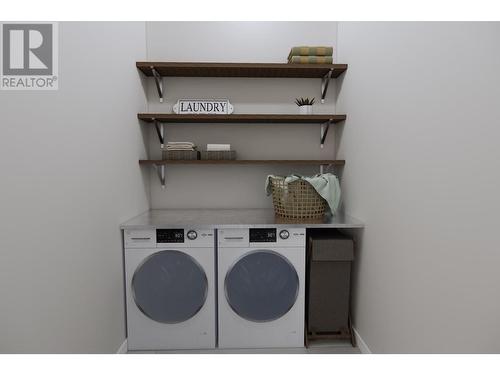 1681 Coldwater Avenue, Merritt, BC - Indoor Photo Showing Laundry Room