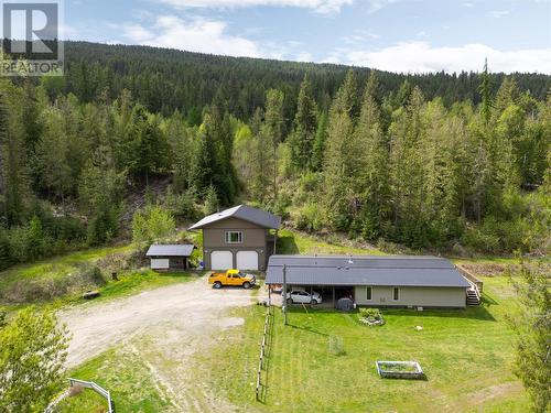 Welcome to 68 Specht Road! - 68 Specht Road, Cherryville, BC 