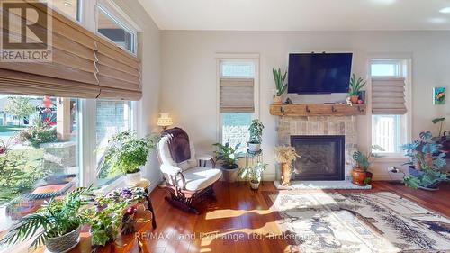 661 Gloria Street, North Huron (Blyth), ON - Indoor Photo Showing Living Room With Fireplace