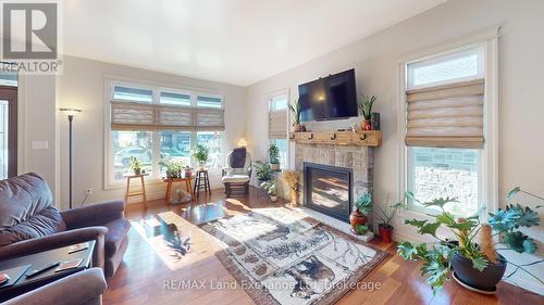 661 Gloria Street, North Huron (Blyth), ON - Indoor Photo Showing Living Room With Fireplace