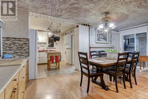 42 Emily Street, Parry Sound, ON - Indoor Photo Showing Dining Room