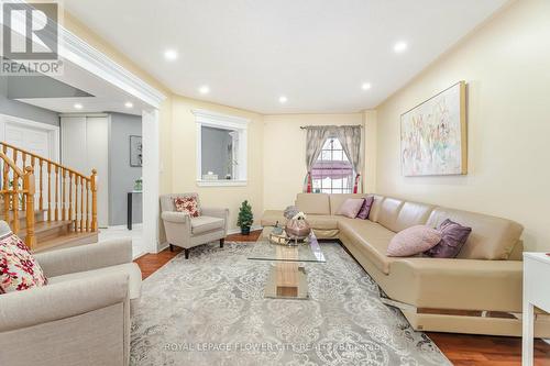 306 Howard Crescent, Orangeville, ON - Indoor Photo Showing Living Room