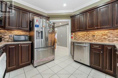 306 Howard Crescent, Orangeville, ON - Indoor Photo Showing Kitchen