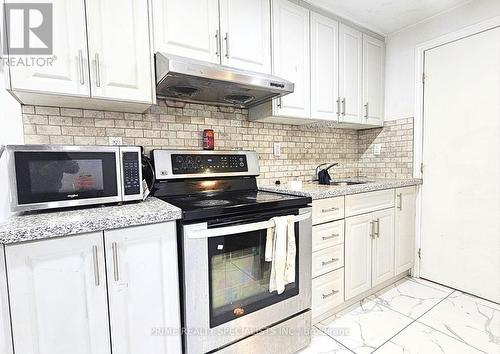 Bsmt - 85 Latania Boulevard, Brampton, ON - Indoor Photo Showing Kitchen