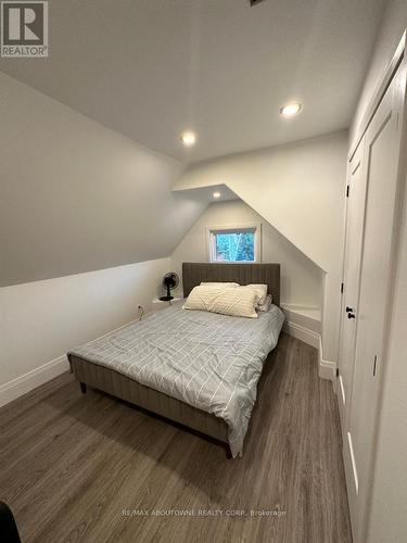 3 - 66 Wellington Street S, Hamilton, ON - Indoor Photo Showing Bedroom