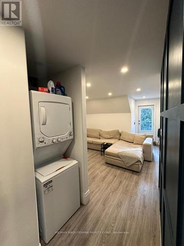 3 - 66 Wellington Street S, Hamilton, ON - Indoor Photo Showing Laundry Room