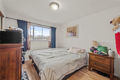 130 Heather Street, Kamloops, BC - Indoor Photo Showing Bedroom