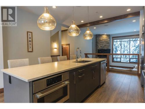 3280 Village Way Unit# 1, Sun Peaks, BC - Indoor Photo Showing Kitchen With Double Sink