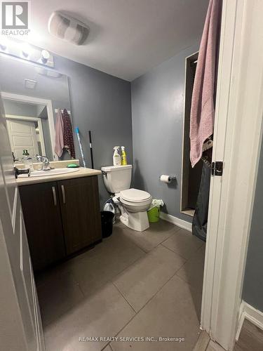 16 Hoover Road, Brampton, ON - Indoor Photo Showing Bathroom