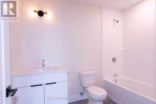 401 - 169 James Street S, Hamilton, ON - Indoor Photo Showing Bathroom