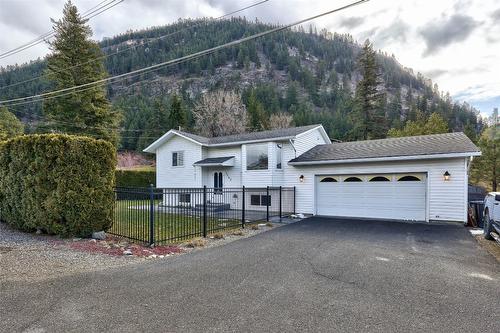 1143 Thompson Avenue, Chase, BC - Outdoor