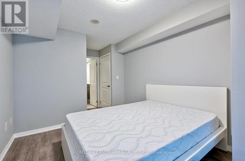 1601 - 400 Adelaide Street, Toronto, ON - Indoor Photo Showing Bedroom