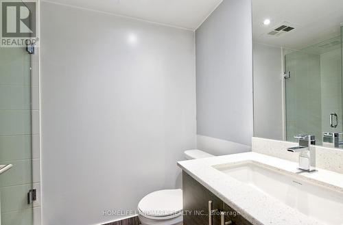 1601 - 400 Adelaide Street, Toronto, ON - Indoor Photo Showing Bathroom