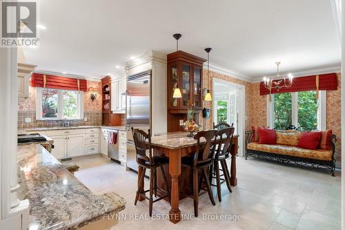 18 Park Court, Niagara-On-The-Lake, ON - Indoor Photo Showing Dining Room