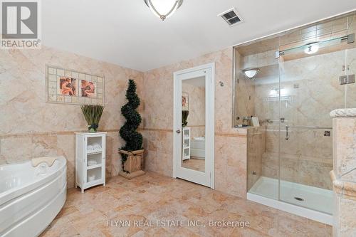 18 Park Court, Niagara-On-The-Lake, ON - Indoor Photo Showing Bathroom