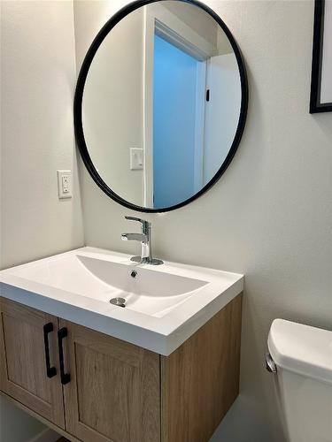 159 106Th Avenue, Kimberley, BC - Indoor Photo Showing Bathroom