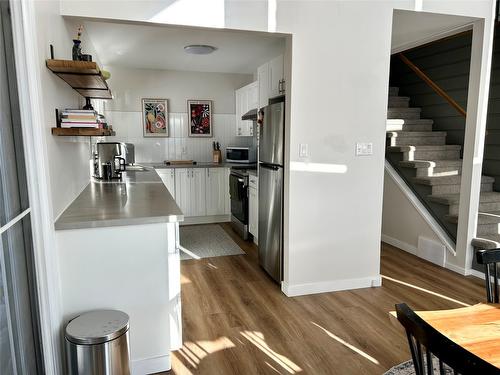 159 106Th Avenue, Kimberley, BC - Indoor Photo Showing Kitchen