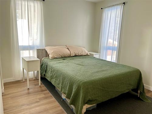 159 106Th Avenue, Kimberley, BC - Indoor Photo Showing Bedroom