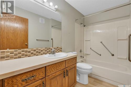 309 561 Broadway Street W, Fort Qu'Appelle, SK - Indoor Photo Showing Bathroom