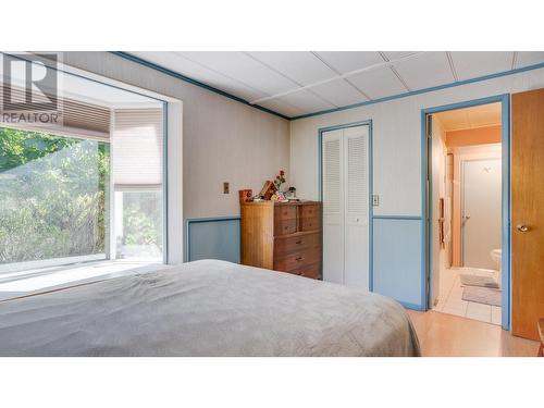 Primary bedroom - 2868 Coates Road, Sorrento, BC 