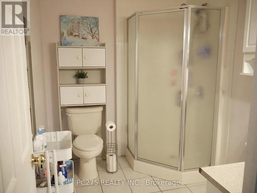 547 Ontario Street, Woodstock (Woodstock - South), ON - Indoor Photo Showing Bathroom