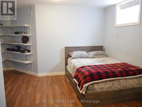 547 Ontario Street, Woodstock (Woodstock - South), ON - Indoor Photo Showing Bedroom