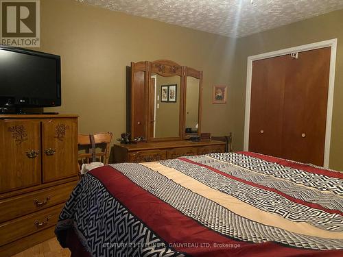 253 Little Street, Temiskaming Shores (Haileybury), ON - Indoor Photo Showing Bedroom