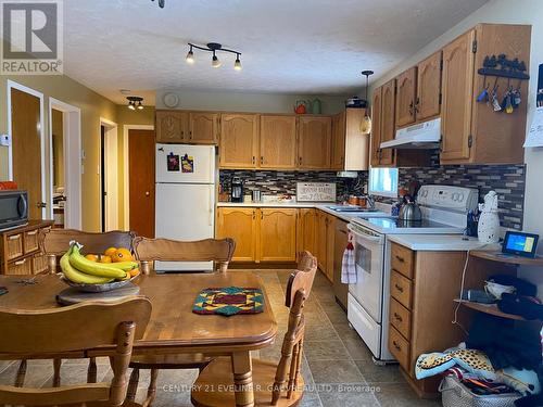 253 Little Street, Temiskaming Shores (Haileybury), ON - Indoor Photo Showing Kitchen