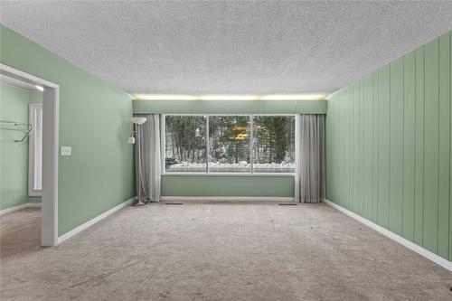 1115 Victoria Road, Revelstoke, BC - Indoor