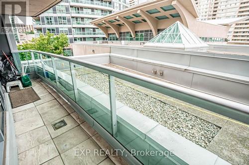 310 - 33 Elm Drive W, Mississauga, ON - Outdoor