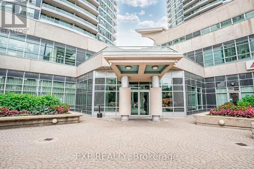 310 - 33 Elm Drive W, Mississauga, ON - Outdoor