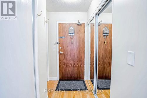 310 - 33 Elm Drive W, Mississauga, ON - Indoor Photo Showing Other Room